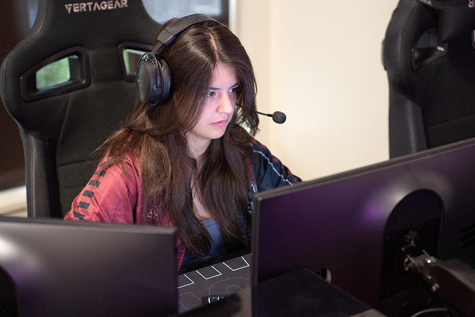 Esports Player